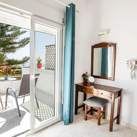 Perama Hotel, Karpathos * Amoopi