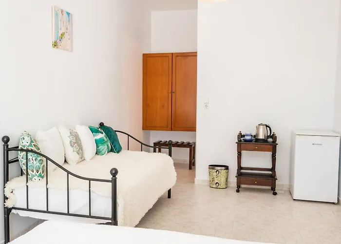 Perama Hotel, Karpathos أموبي